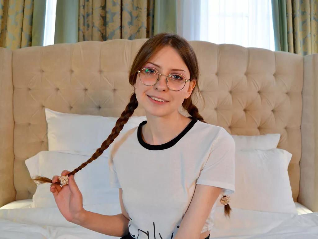 GraceRoads from LiveJasmin