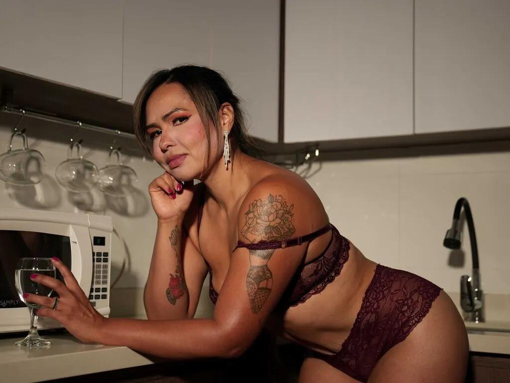 Explore HelenaSantamaria, she wants to masturbate for you HelenaSantamaria from LiveJasmin