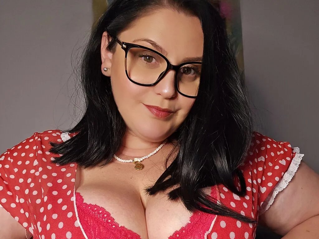 MissCurves from LiveJasmin