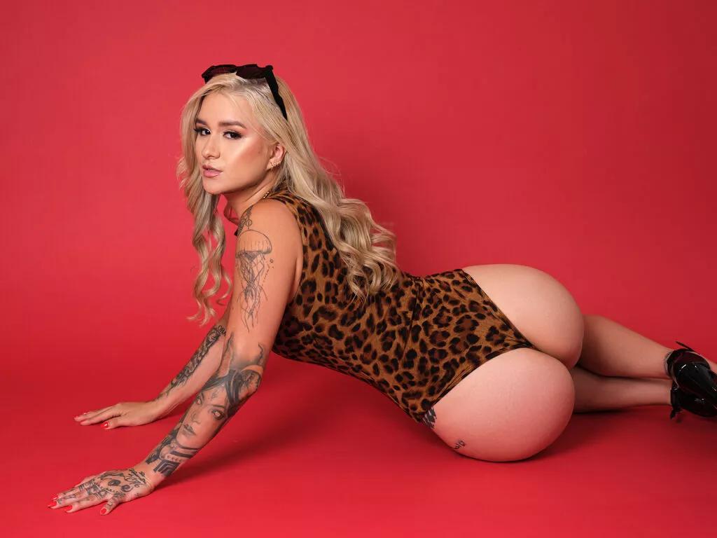 Masturbate to 20 years old PamelaCaruso from LiveJasmin PamelaCaruso from LiveJasmin