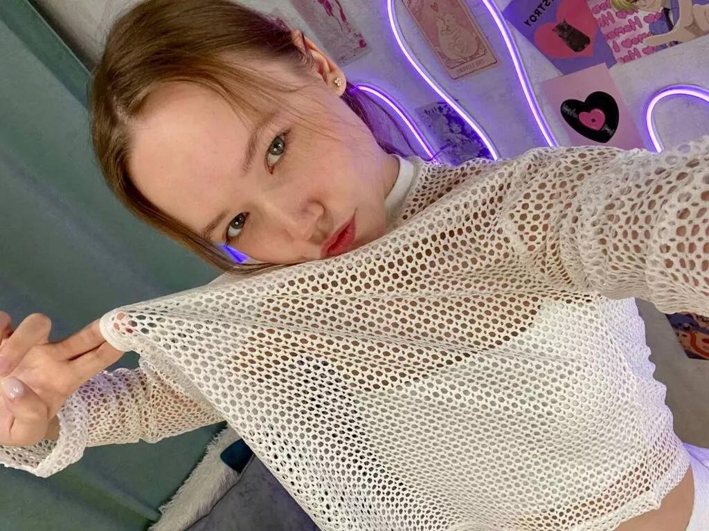 Sweet PollyPower wants you to fuck her body now PollyPower from LiveJasmin