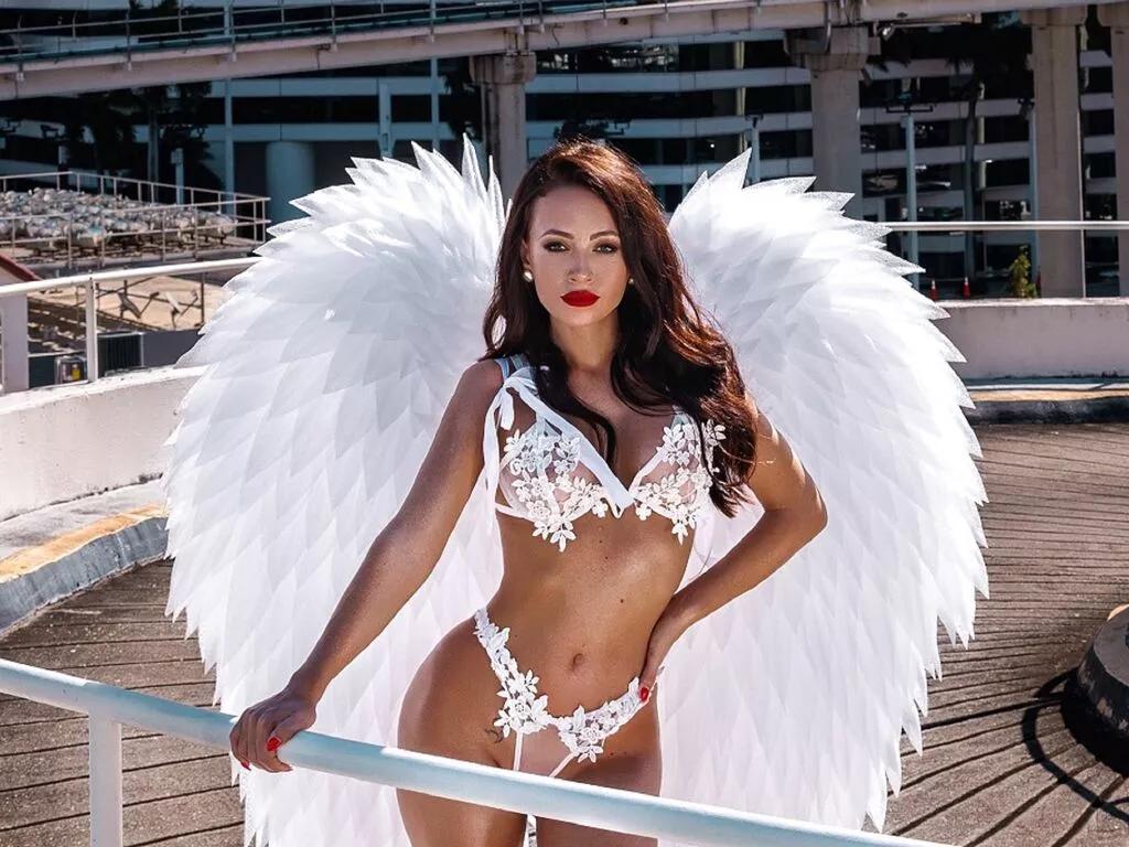 Try LiveJasmin's RaqueleGrace RaqueleGrace from LiveJasmin