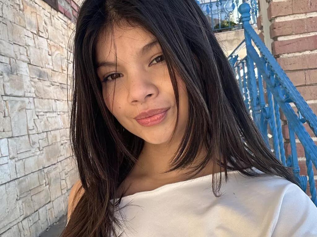 Sweet SolHill from LiveJasmin SolHill from LiveJasmin