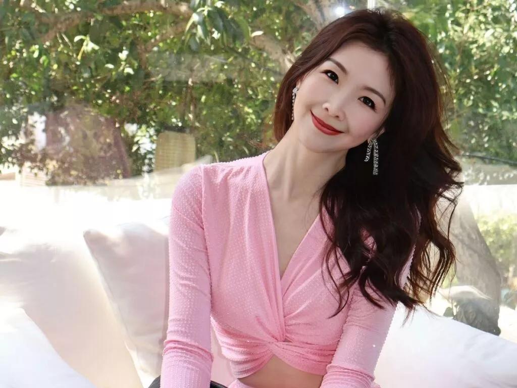 Discover LiveJasmin's Xiaoping xiaoping from LiveJasmin