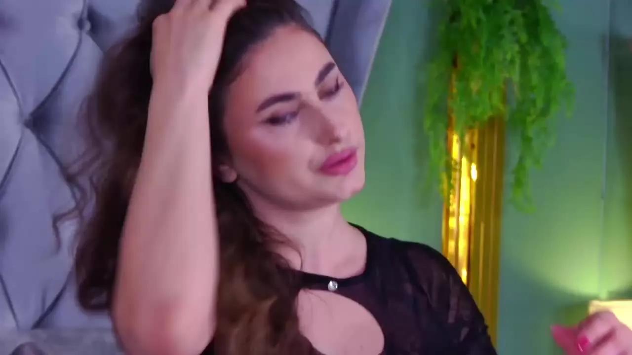 Cute SierraRain wants you to fuck her body now SierraRain from Streamray