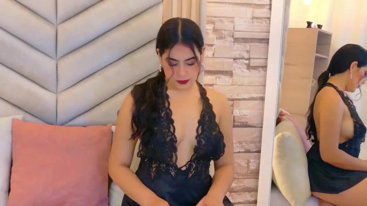 ThaliaGlow from Streamray