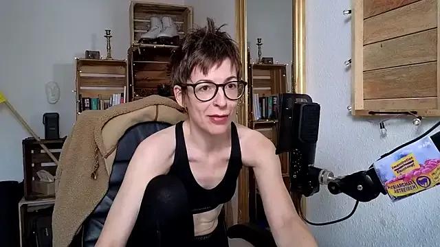 Discover Antifistin, she wants to masturbate for you Antifistin from StripChat