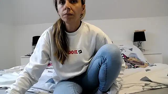 Masturbate to 23 years old ArabianMalikah from StripChat ArabianMalikah from StripChat