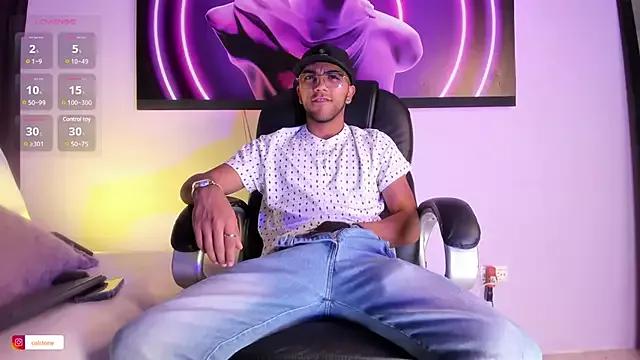 Colstorw_ from StripChat