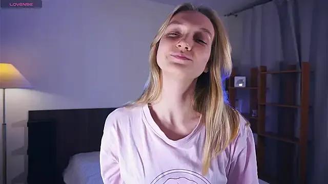 DierdreJacobsohn from StripChat