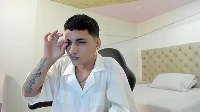 Watch cute camwhore JhoanLeandro JhoanLeandro from StripChat