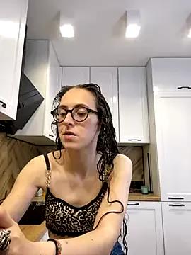 MartiniiSelenna from StripChat