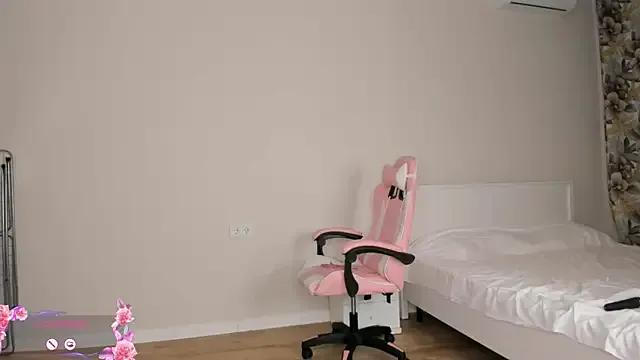 mimicherryy from StripChat