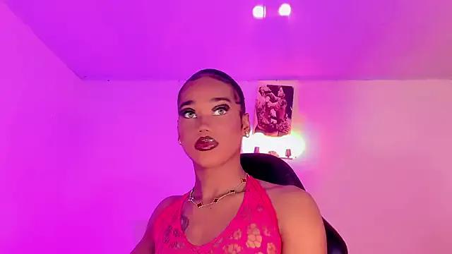 naomy__xx from StripChat