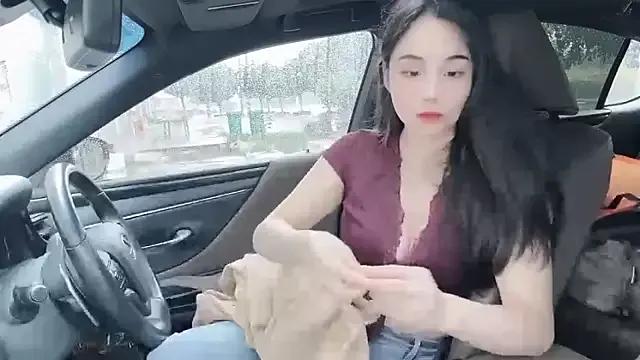 orla2021 from StripChat