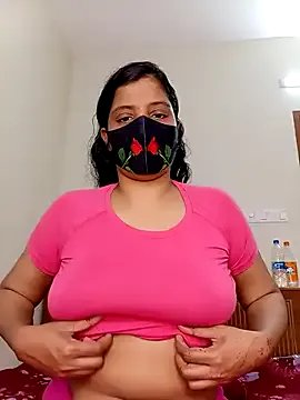 Rose-luckey from StripChat