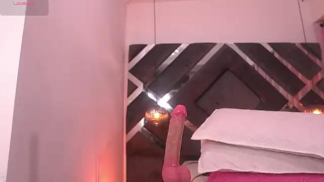 Masturbate to naked escort Sam_lewins sam_lewins from StripChat