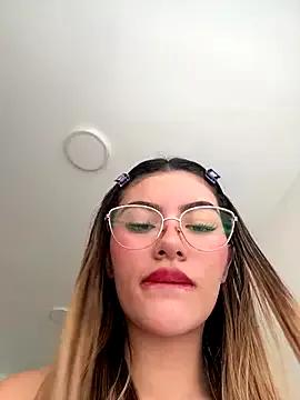 Your_Honeey from StripChat