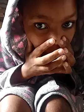 Watch sweet camslut YourHunxxx YourHunxxx from StripChat